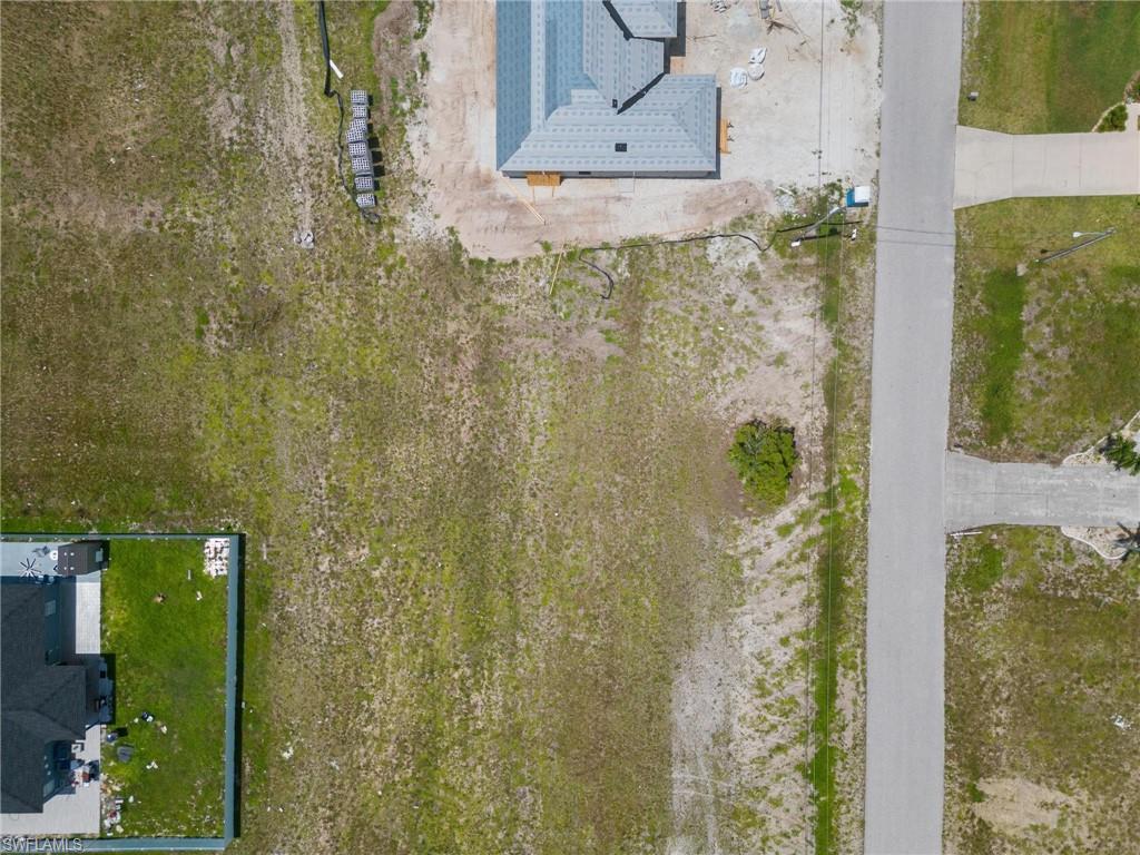 CAPE CORAL - Land