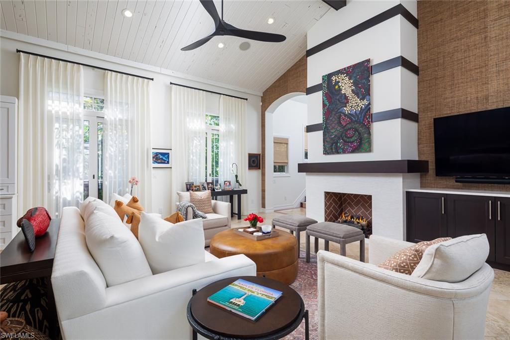 OLDE NAPLES - Residential