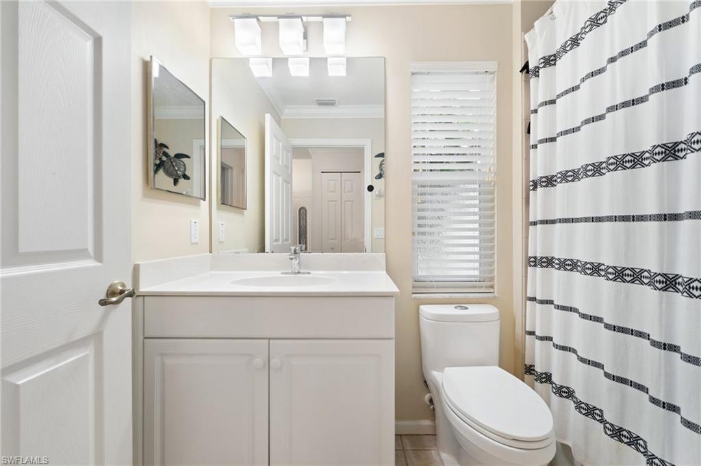 FOUNTAIN LAKES - Residential