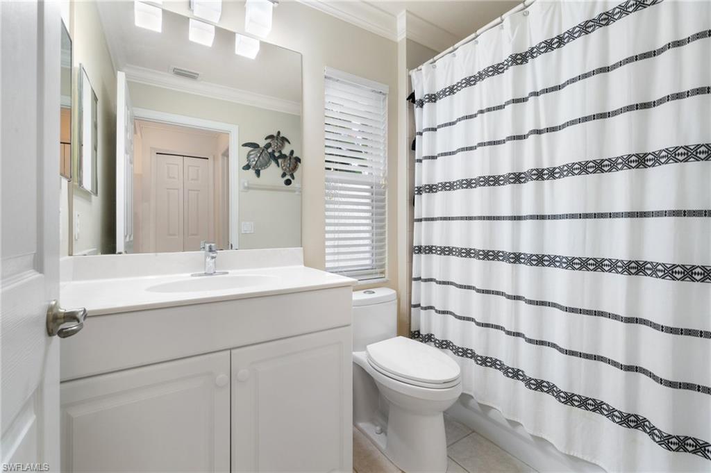 FOUNTAIN LAKES - Residential
