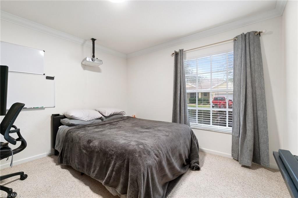 FOUNTAIN LAKES - Residential