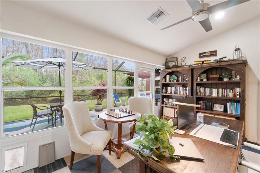 FOUNTAIN LAKES - Residential