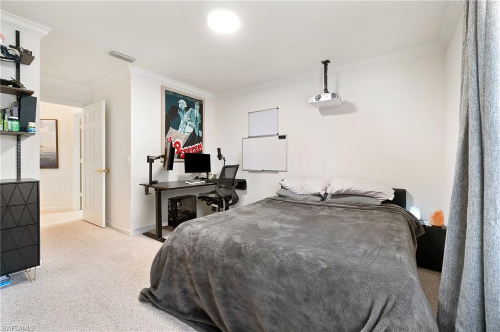 FOUNTAIN LAKES - Residential