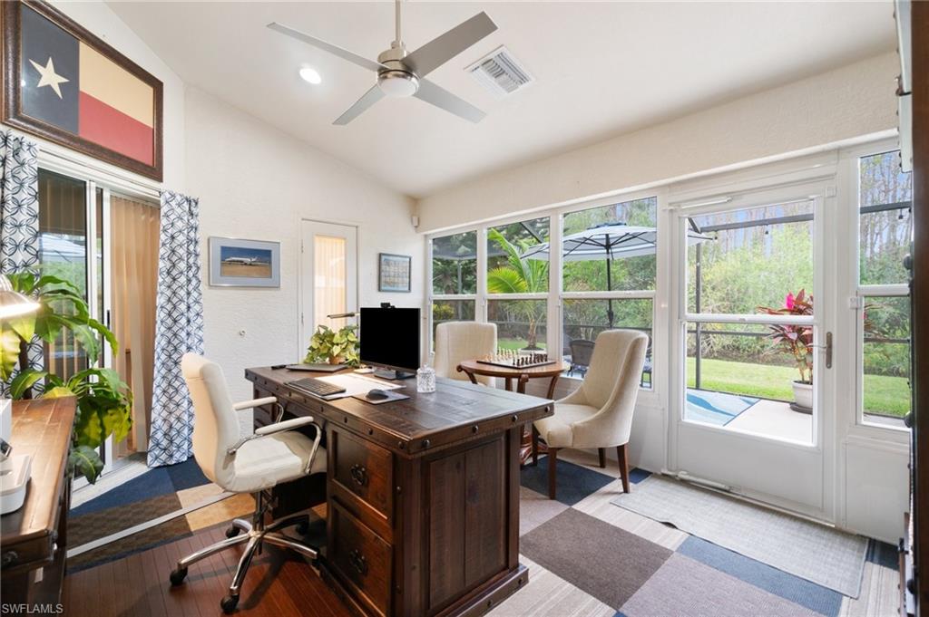 FOUNTAIN LAKES - Residential