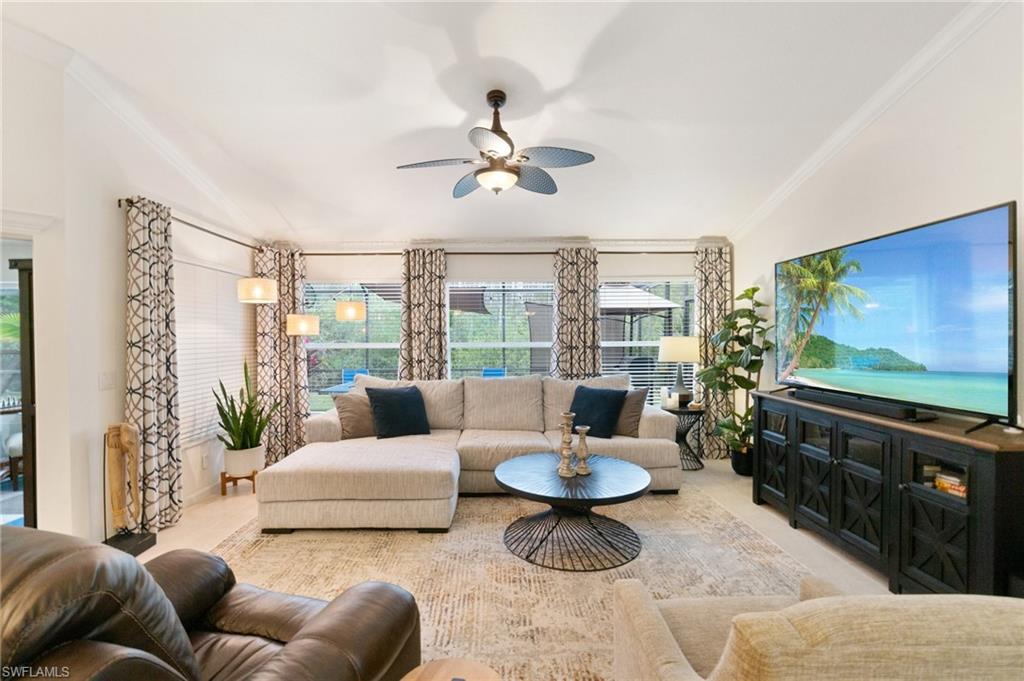 FOUNTAIN LAKES - Residential