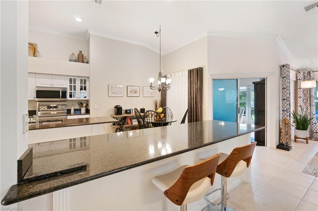 FOUNTAIN LAKES - Residential