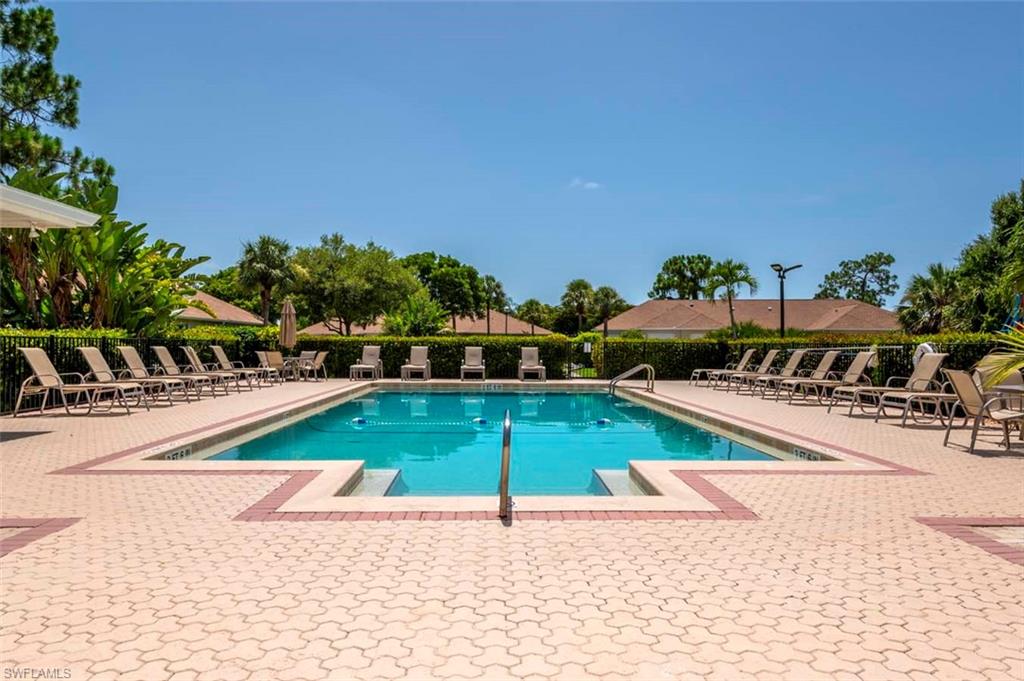 FOUNTAIN LAKES - Residential