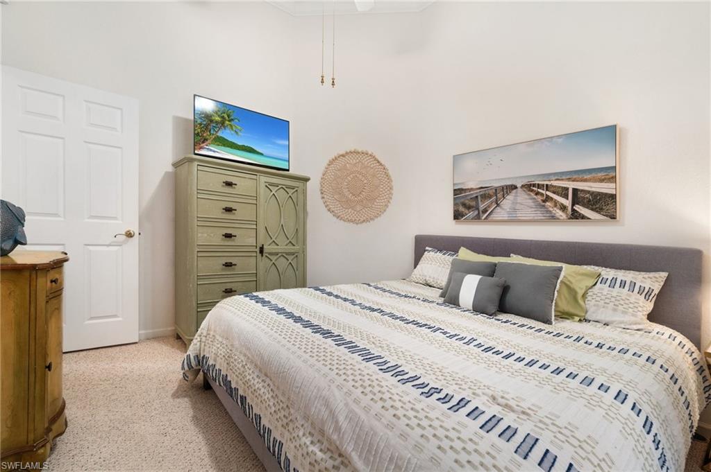 FOUNTAIN LAKES - Residential