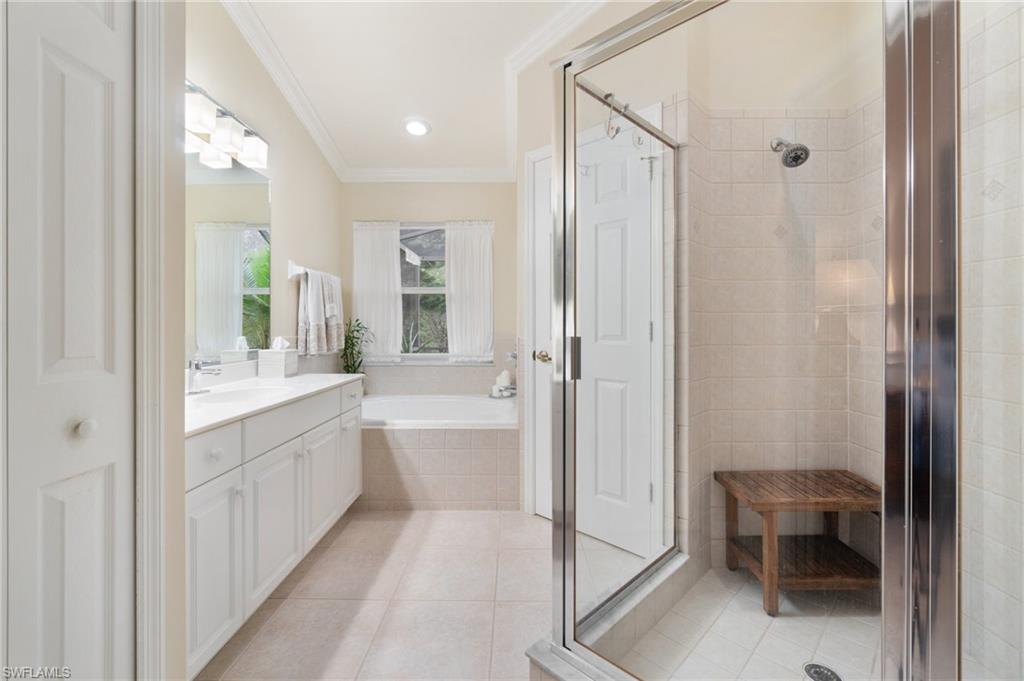 FOUNTAIN LAKES - Residential