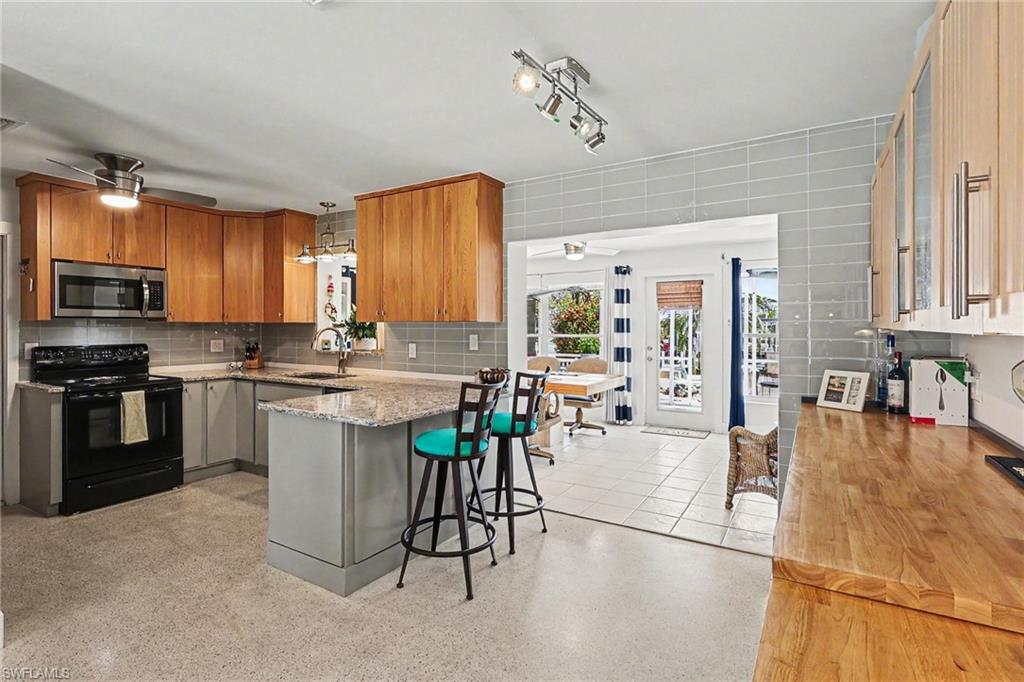 BAYVIEW ACRES - Residential