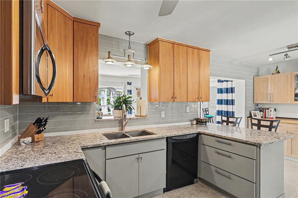 BAYVIEW ACRES - Residential
