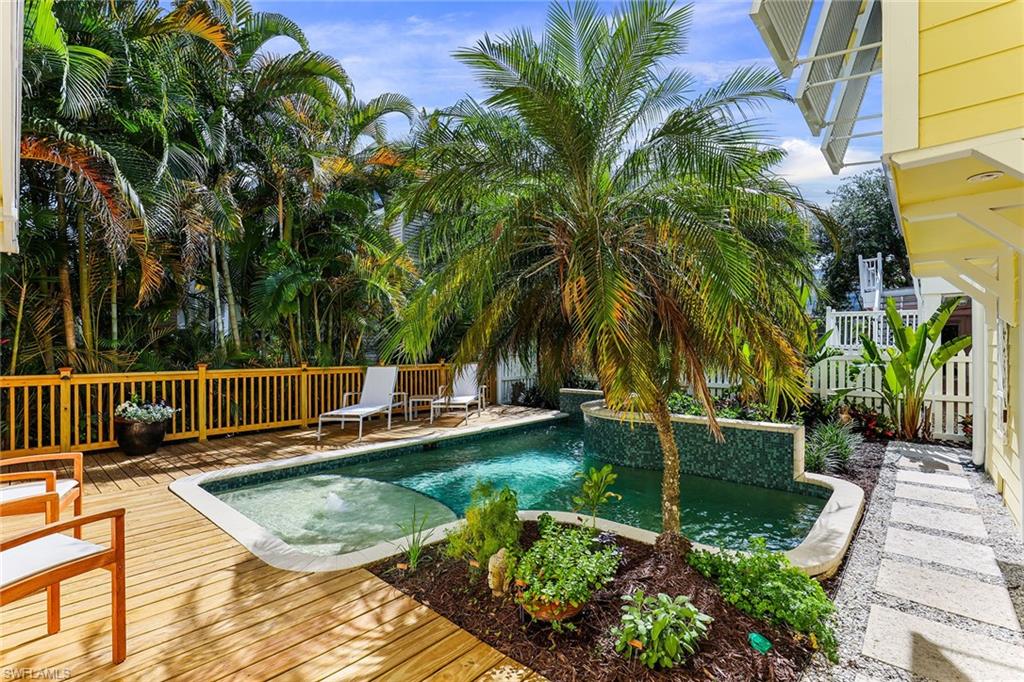 OLDE NAPLES - Residential