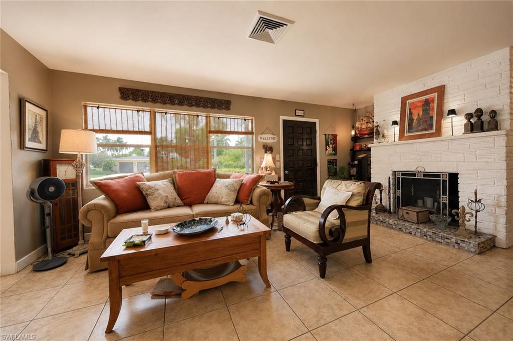 ALLEN COURT - Residential