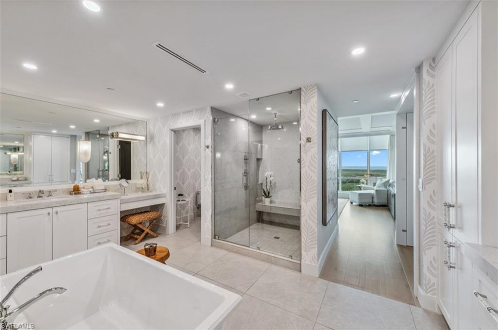 KALEA BAY TOWER 200 - Residential
