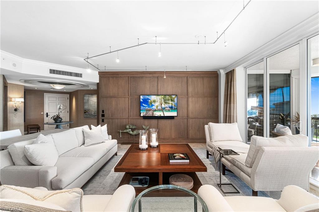 BILTMORE AT BAY COLONY - Residential
