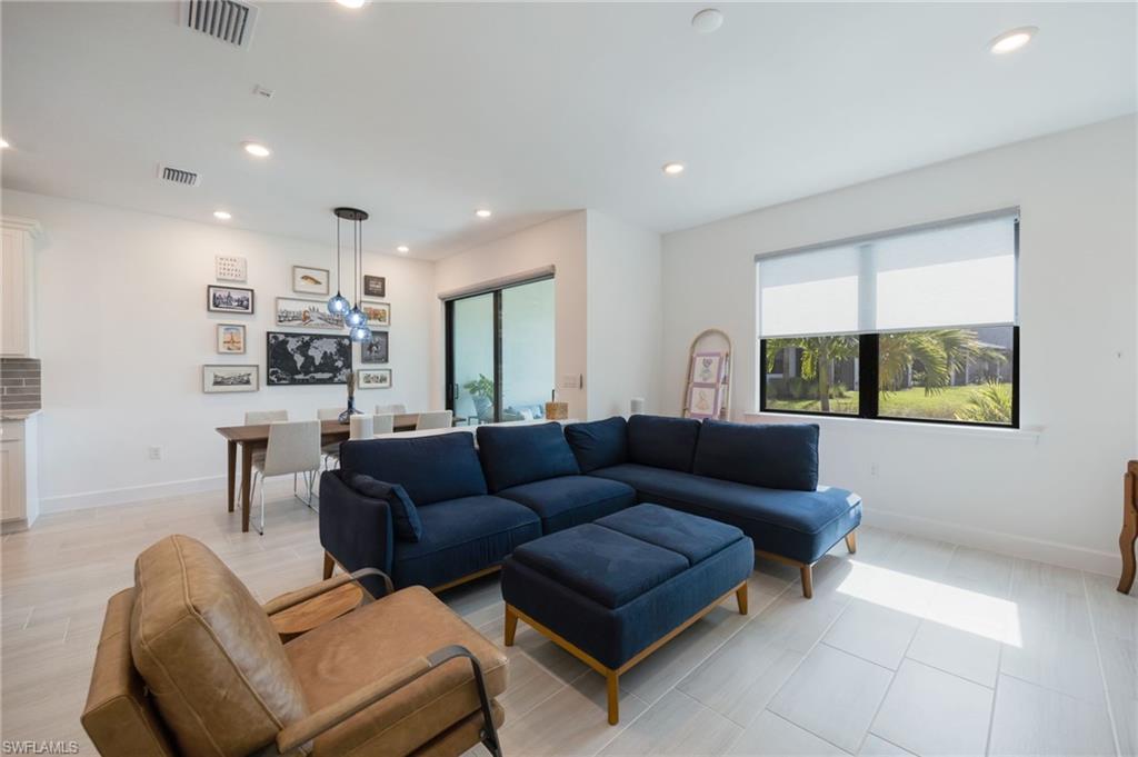 SONOMA OAKS - Residential