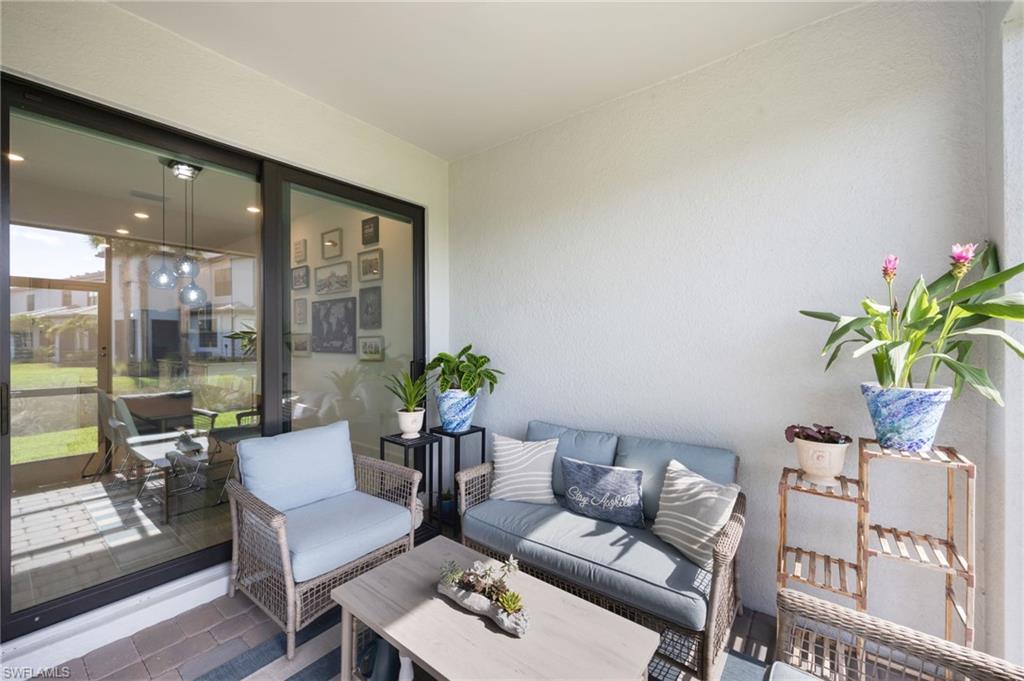 SONOMA OAKS - Residential