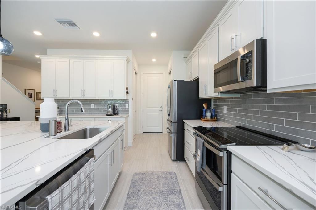 SONOMA OAKS - Residential