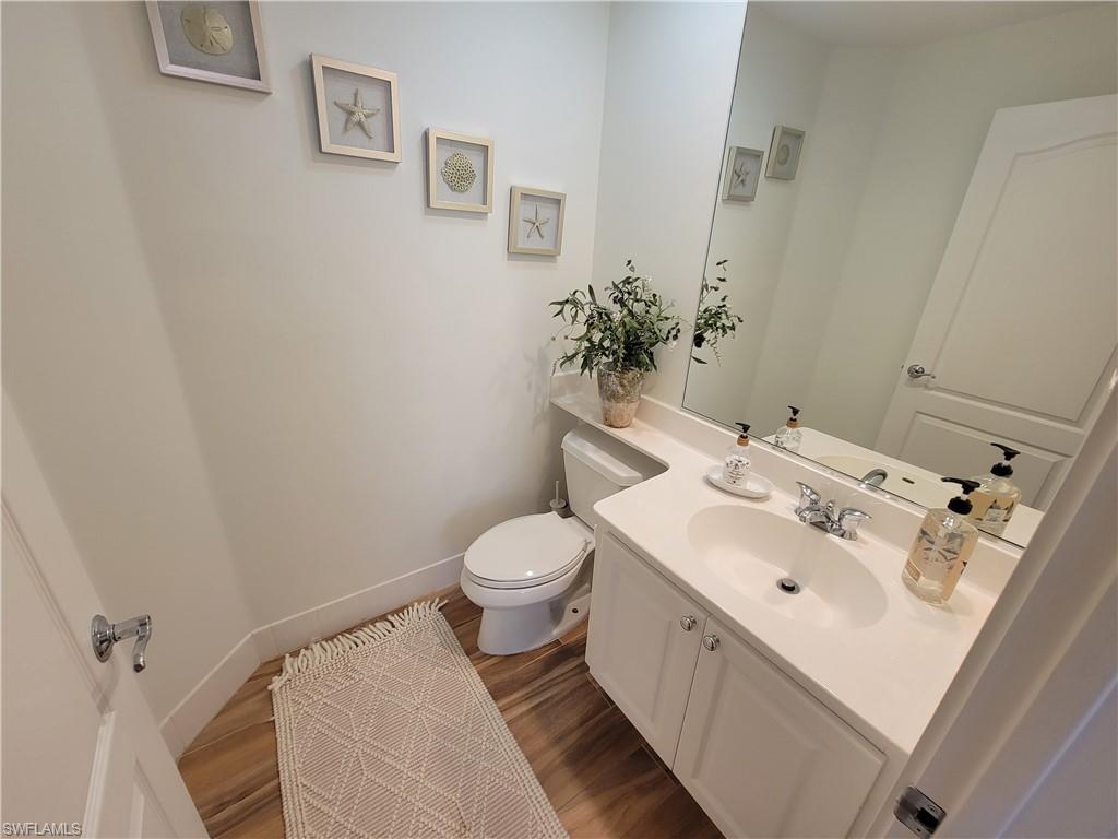 ISLAND WALK - Residential Lease