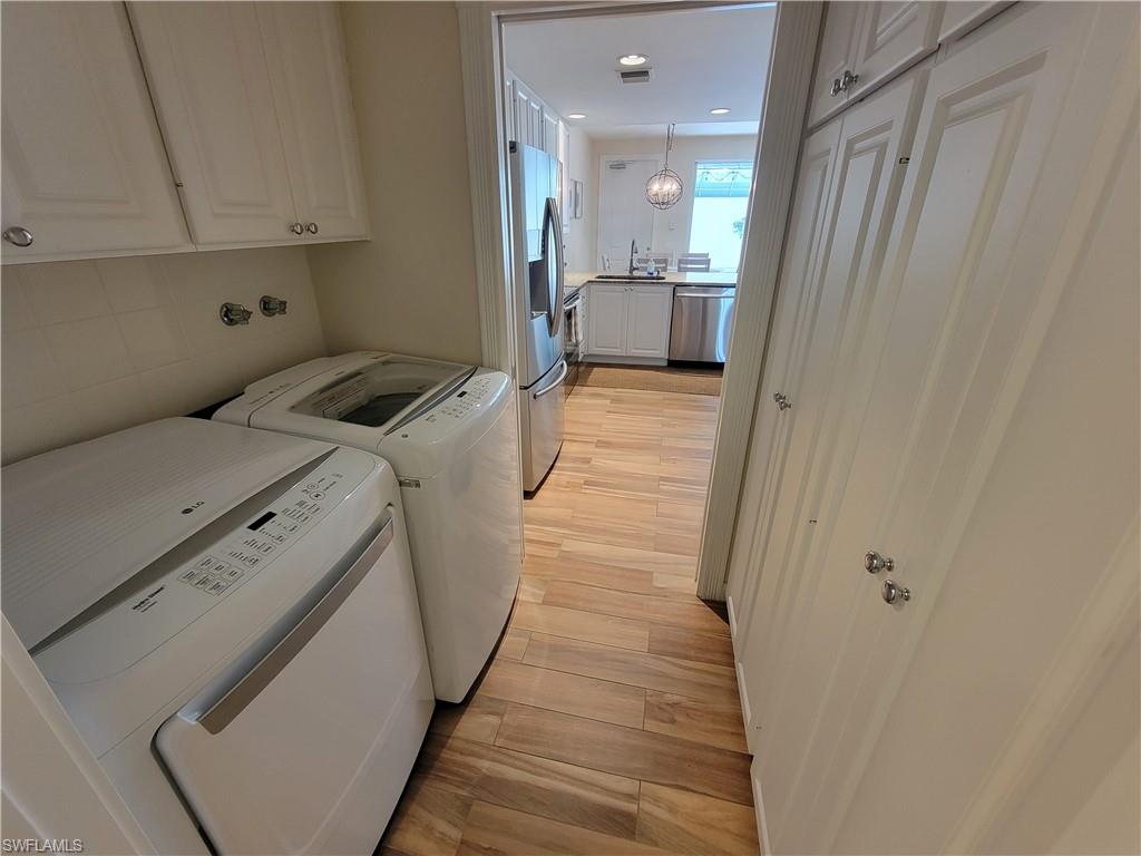 ISLAND WALK - Residential Lease