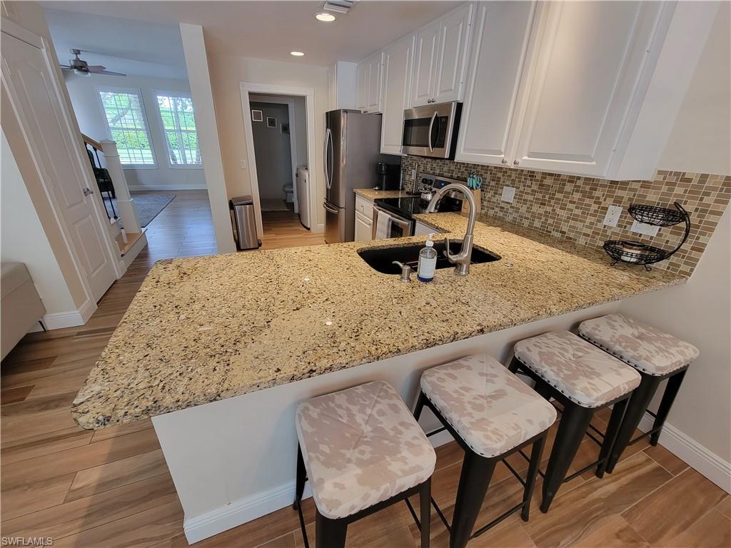 ISLAND WALK - Residential Lease