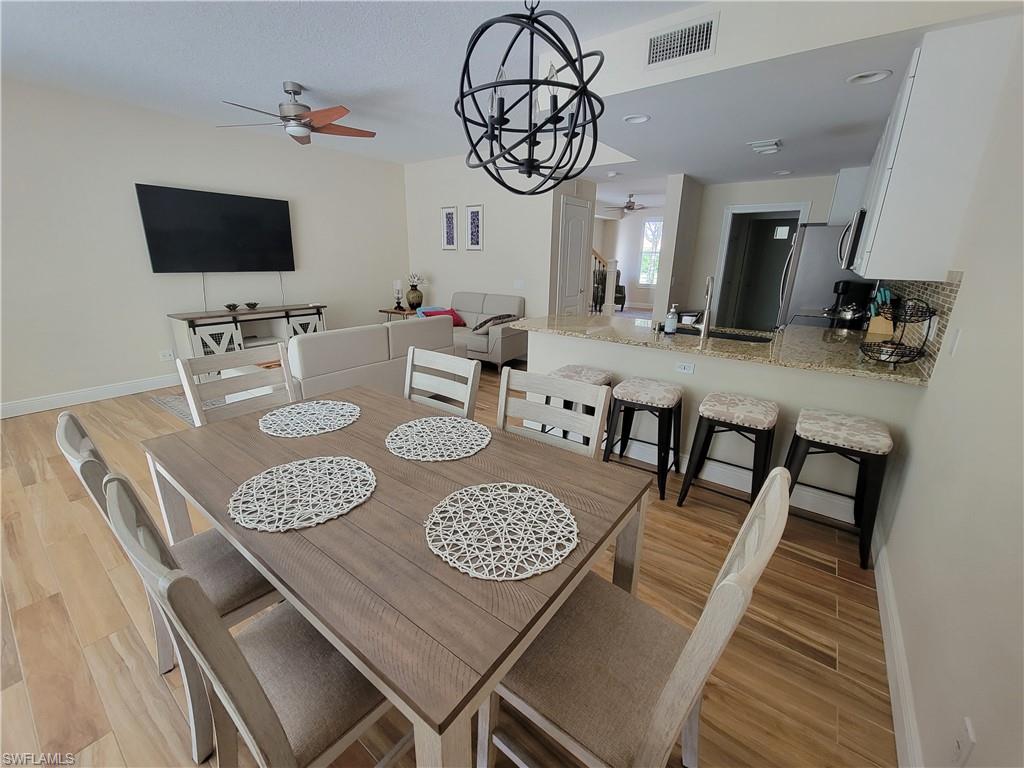 ISLAND WALK - Residential Lease
