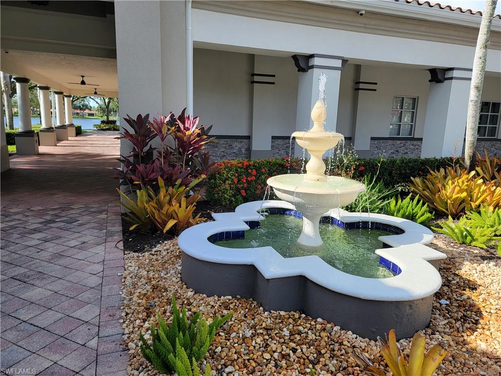 ISLAND WALK - Residential Lease