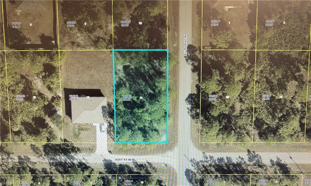 LEHIGH ACRES - Land
