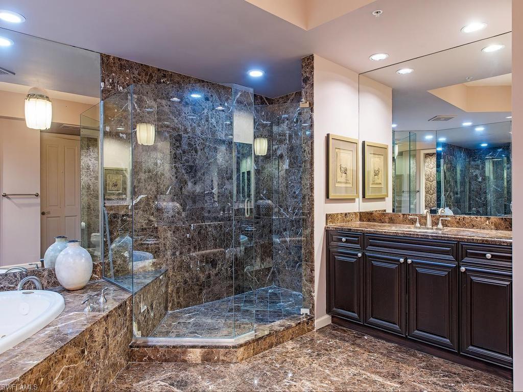 TRIESTE AT BAY COLONY - Residential