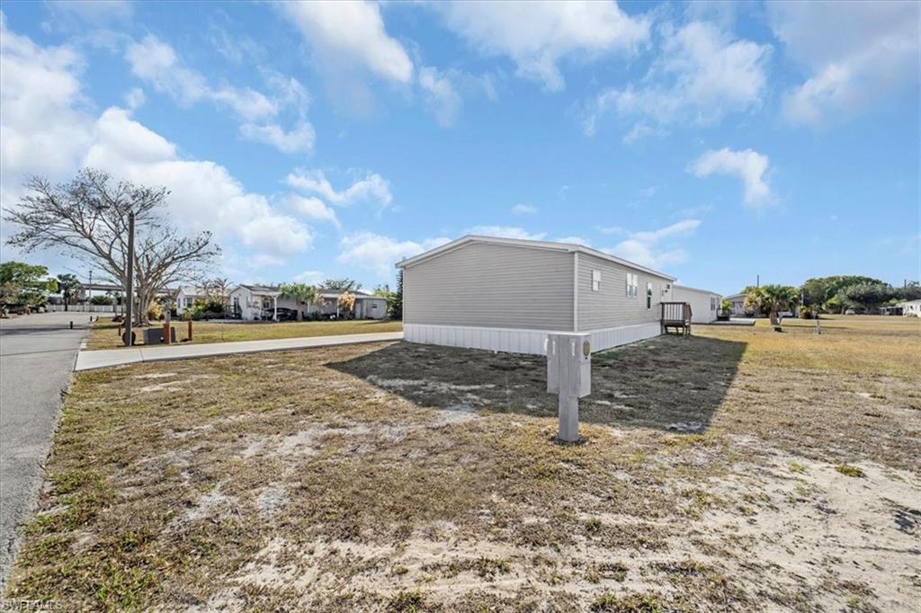 MOORE HAVEN - Residential