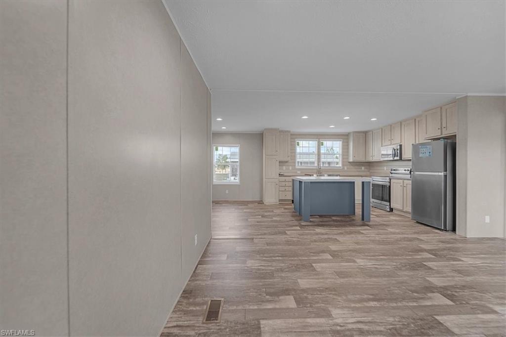 MOORE HAVEN - Residential