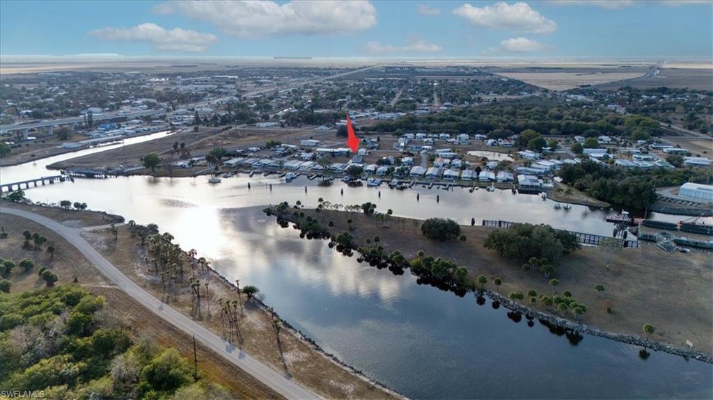 MOORE HAVEN - Residential