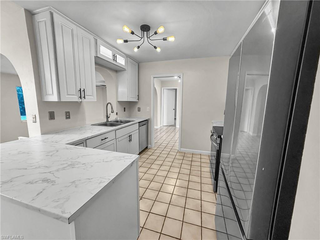 CAPE CORAL - Residential Lease