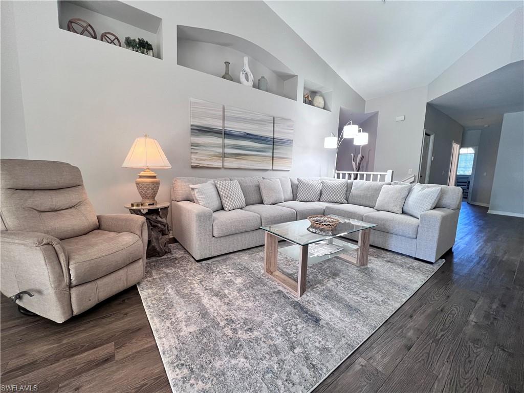 CREEKSIDE CROSSING - Residential Lease