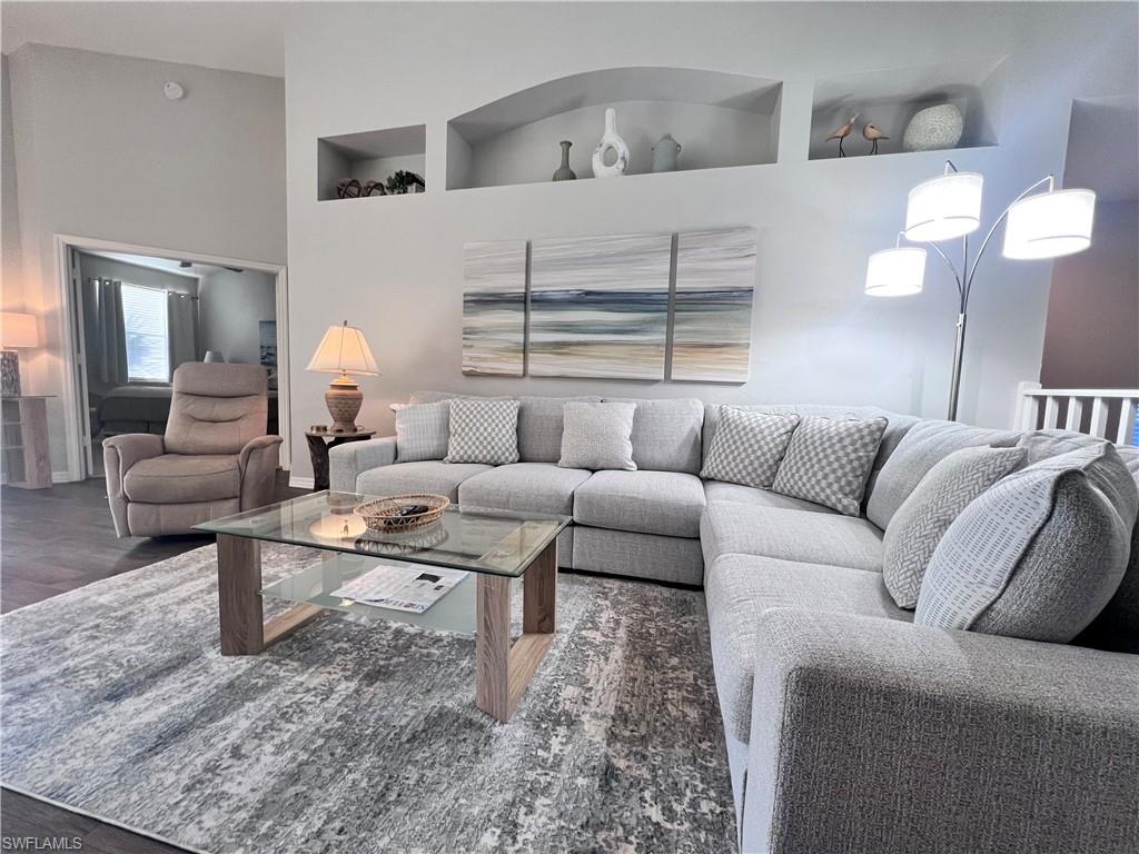 CREEKSIDE CROSSING - Residential Lease