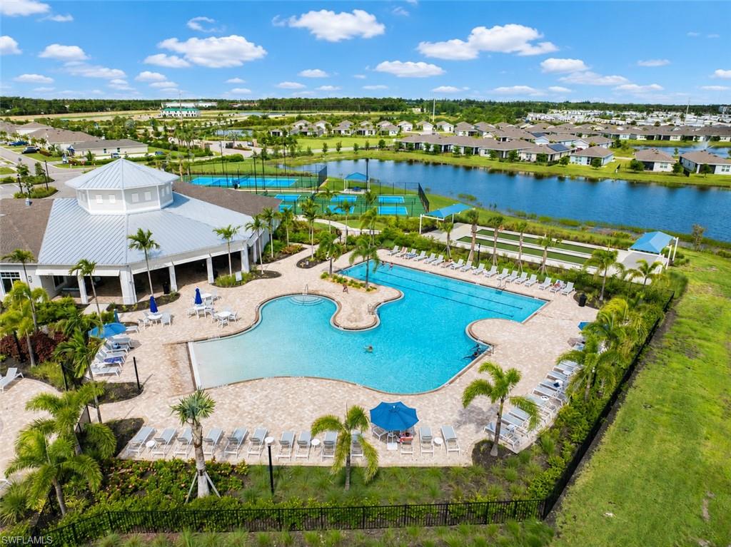 CORAL BAY - Residential