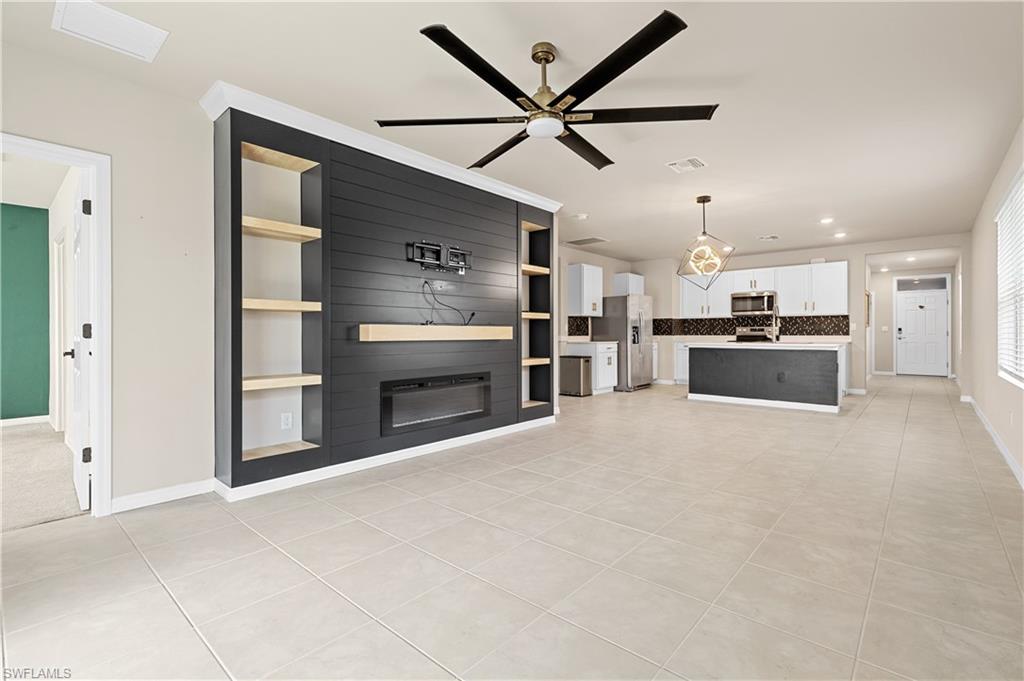 CORAL BAY - Residential