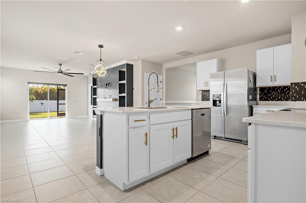 CORAL BAY - Residential