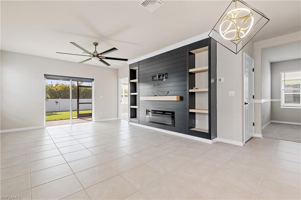 CORAL BAY - Residential