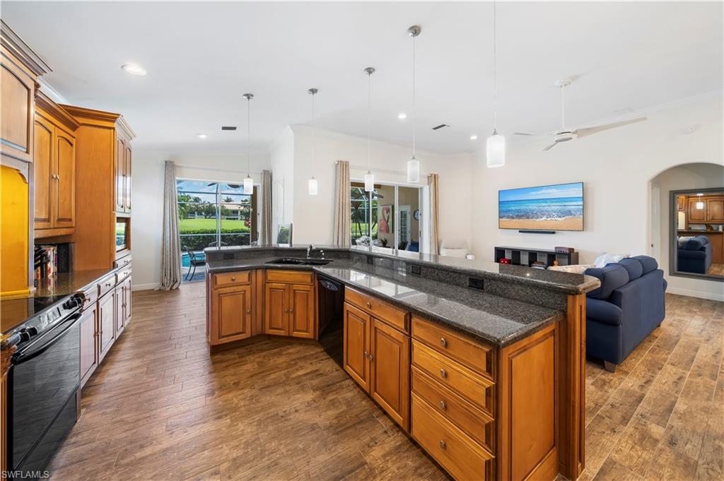 CRESCENT COVE - Residential