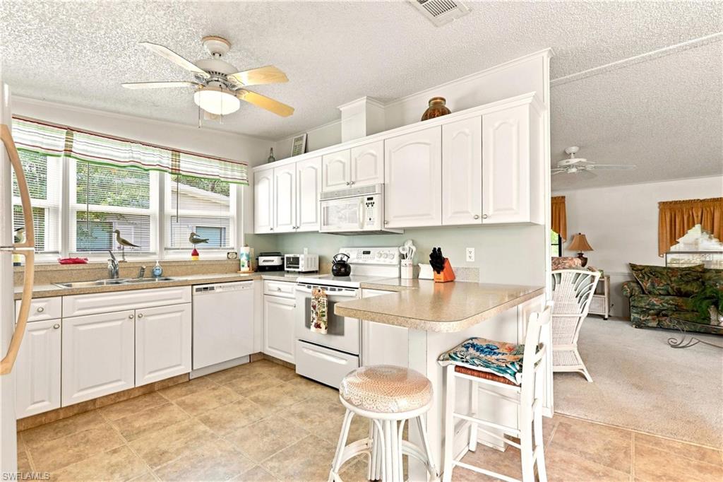 PINE LAKES COUNTRY CLUB - Residential