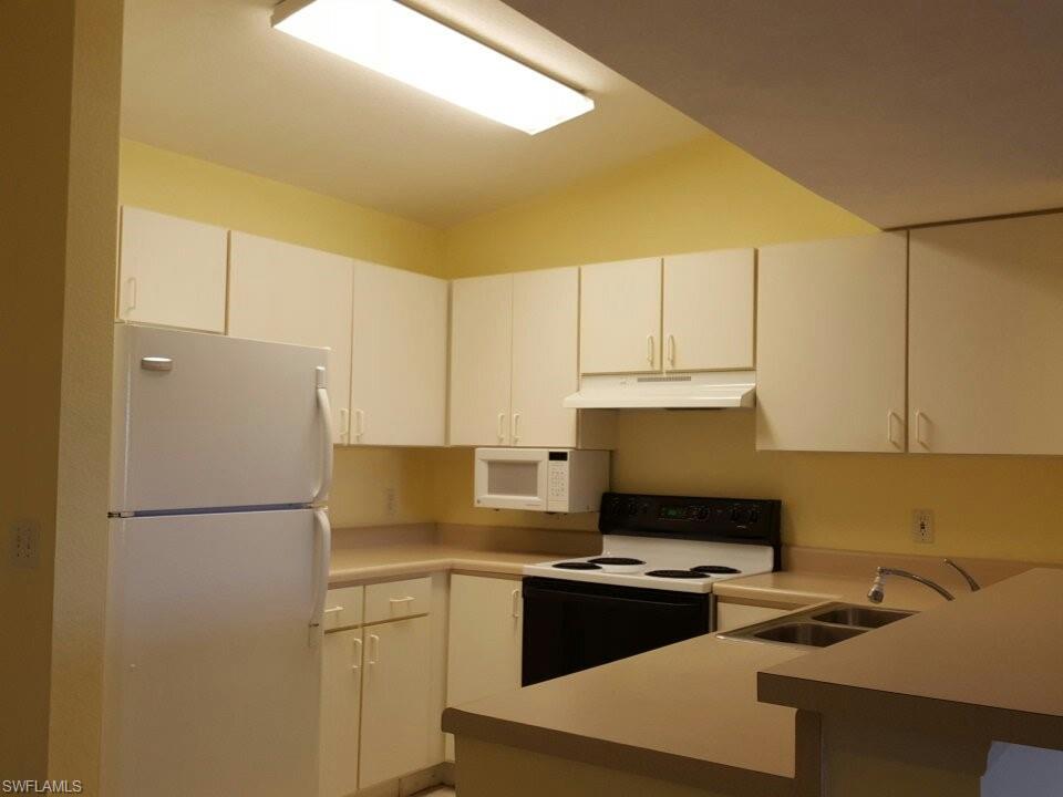 KEY ROYAL CONDOMINIUMS - Residential