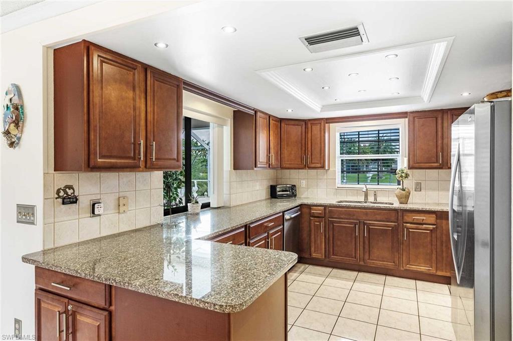 CAPE CORAL - Residential Lease