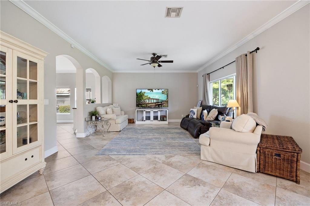 BANYAN BAY - Residential