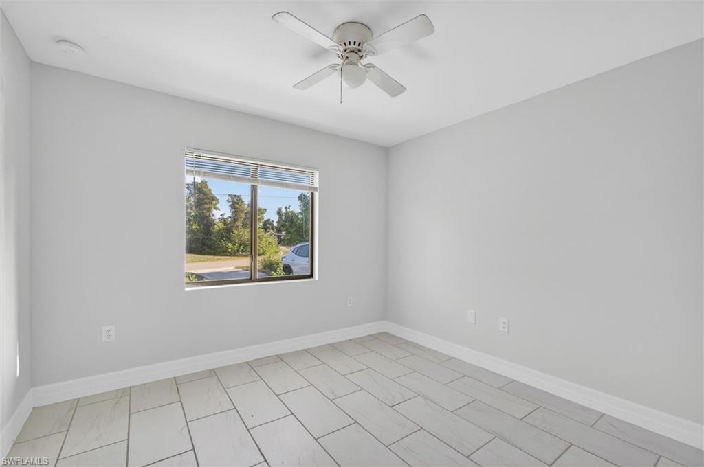 SAN CARLOS PARK - Residential Income