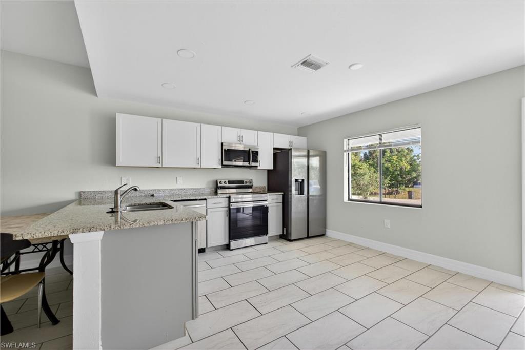 SAN CARLOS PARK - Residential Income