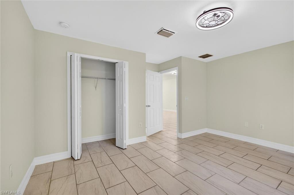 SAN CARLOS PARK - Residential Income