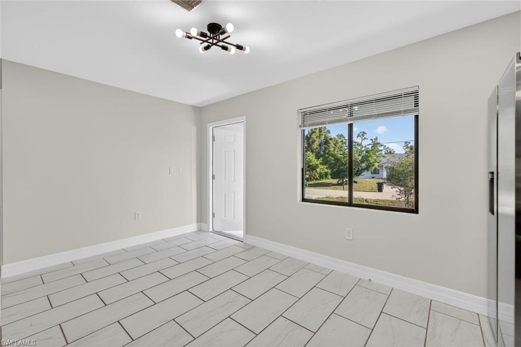 SAN CARLOS PARK - Residential Income