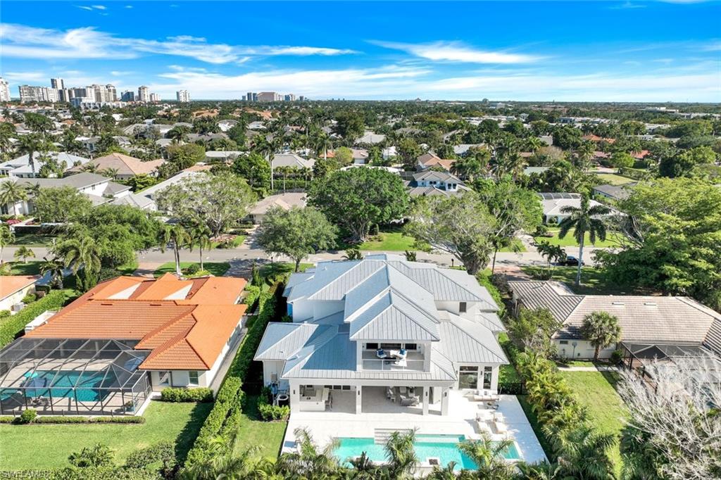 MOORINGS - Residential