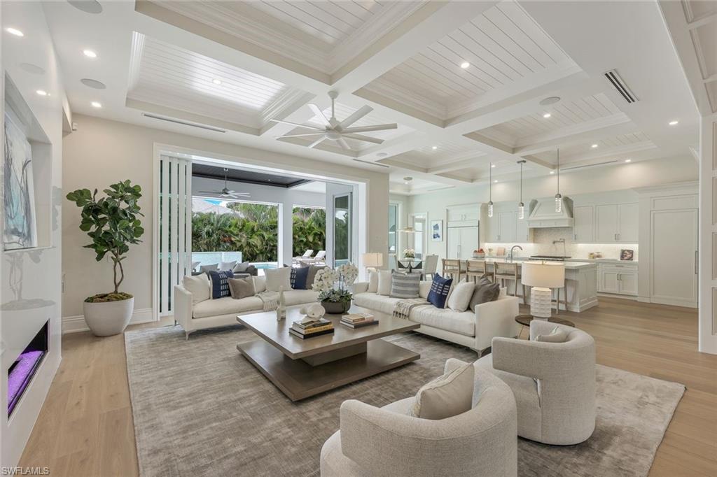MOORINGS - Residential